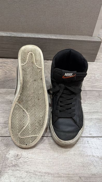 Обувь качественная!!