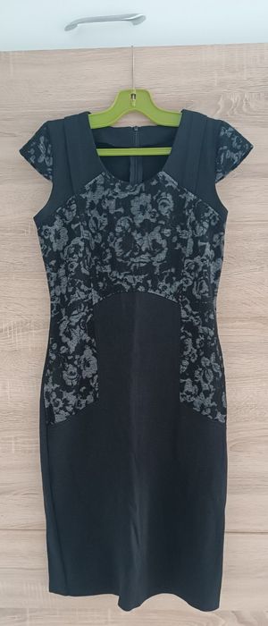 Дамски рокли за размер С-М и М!