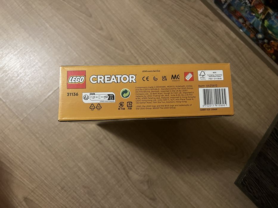 Лего фигурка LEGO Creator Exotic Parrot  3 в 1 лего папагал 3-in-1 31136