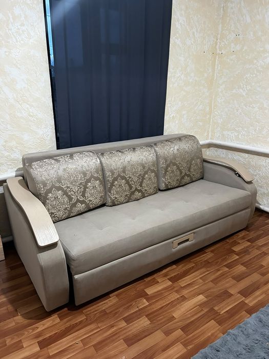 Продам диван 50.000т