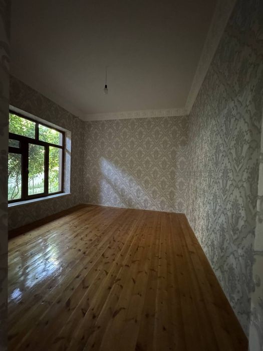 ВДОЛЬ ДОРОГИ.Срочно продаётся дом.