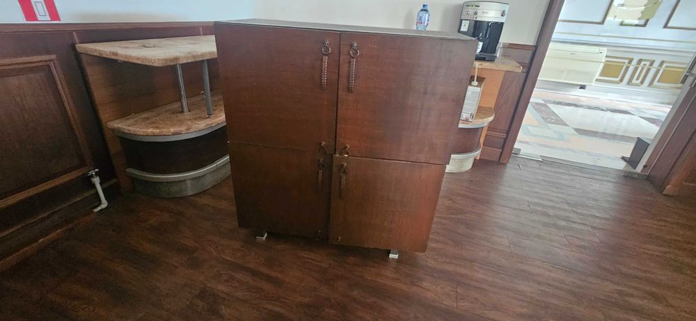 Винтидж шкаф (ретро)