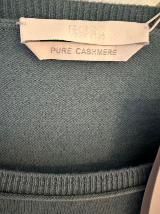 Pulover Hugo Boss pure cashmere L nou