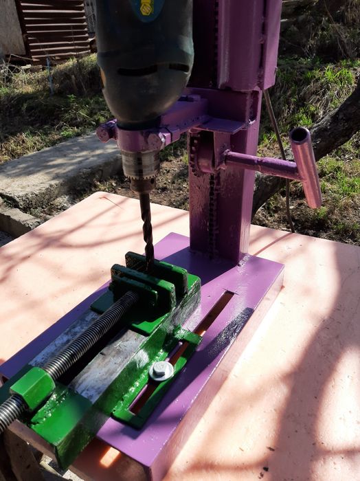 Продам стойку для ручной дрели