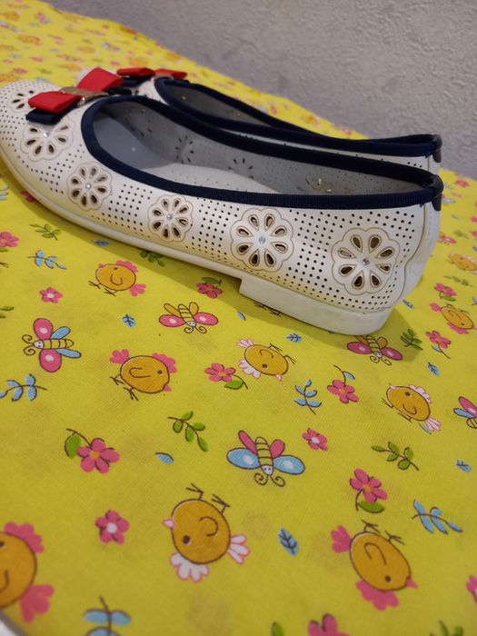 Продам  обувь для девочки