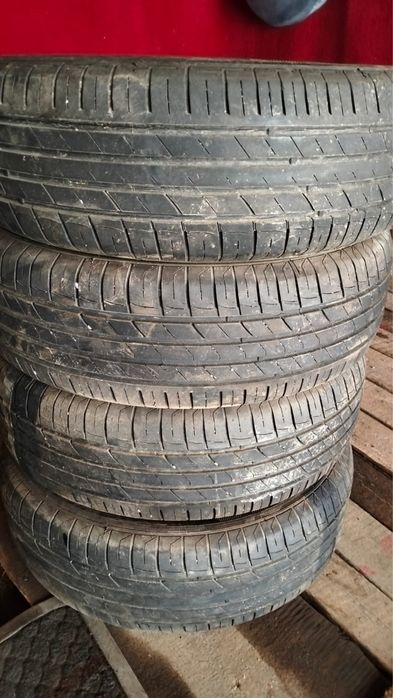 Продам шины летние комплект