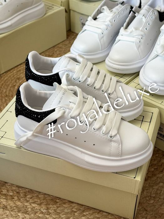 Adidasi dama Mcqueen