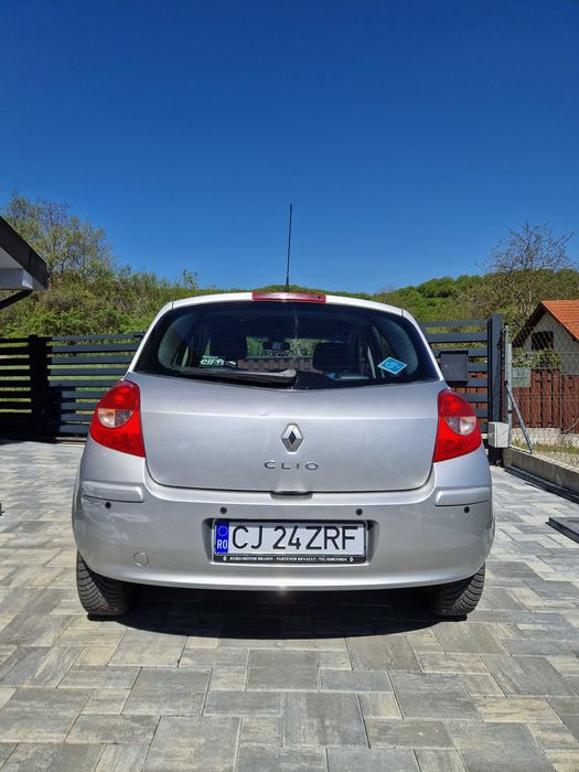 Vand Renault Clio 3, motor 1.6 (110 CP) benzină+GPL, an fabricatie 2007, 134.500 km