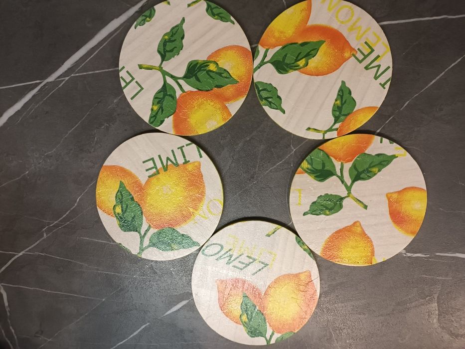 Поставки за чаши