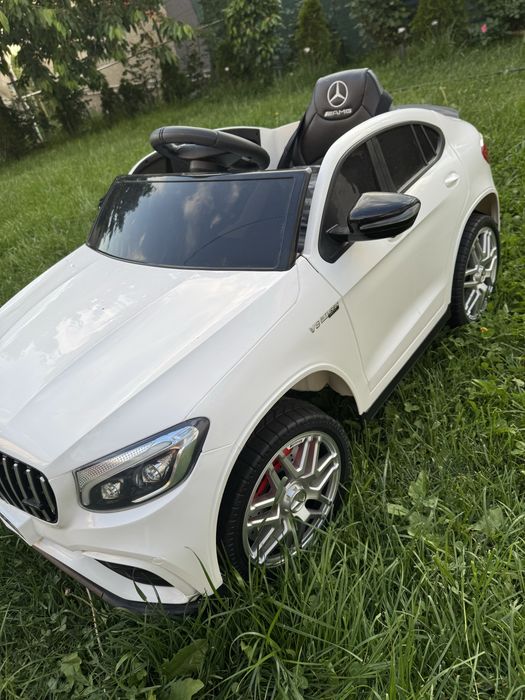 Masina electrica Mercedes Benz
