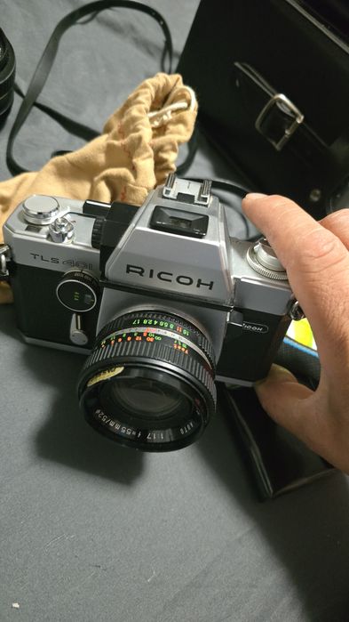 Aparat de fotografiat pe clișeu/film. RICOH TLS 401 (DUAL)