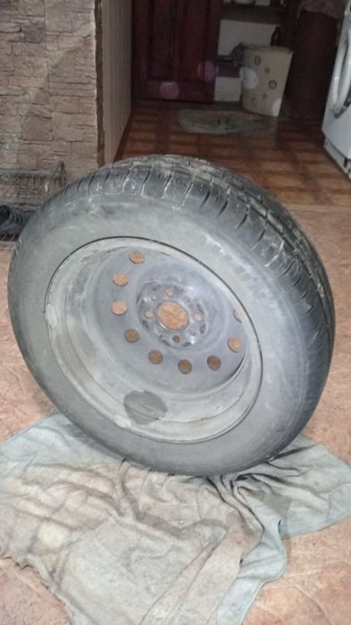 Продам летнию резину