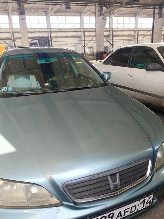 Продам Хонда аккорд 2001года