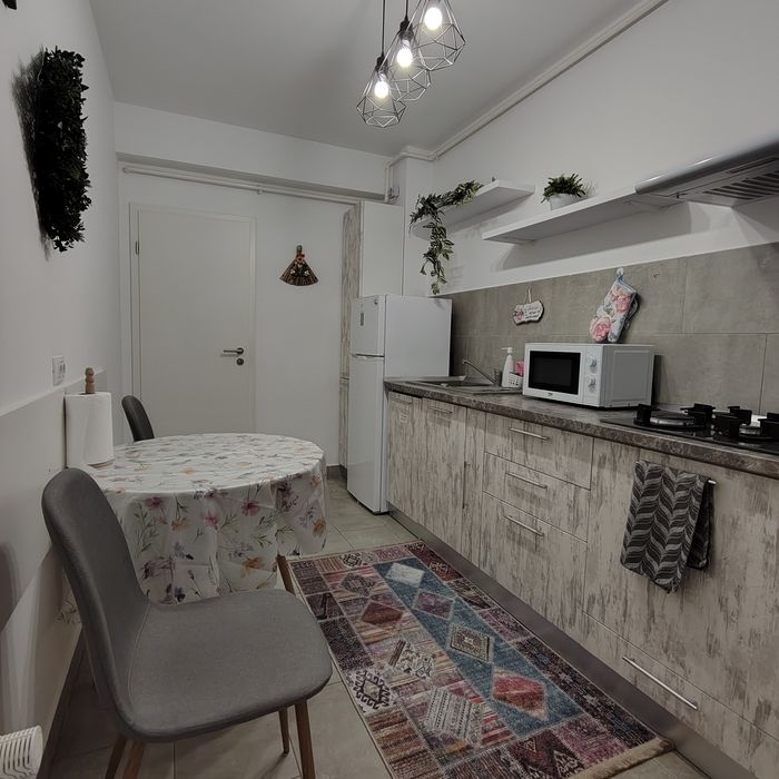 Cazare Regim hotelier Brașov. Pret de tranzit 130 ron. Sunați pentru oferte.