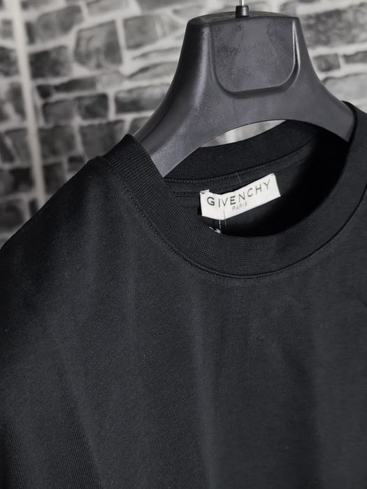 GIENCHI тениска високо качество