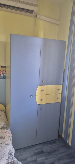 Продавам обзавеждане за детска стая