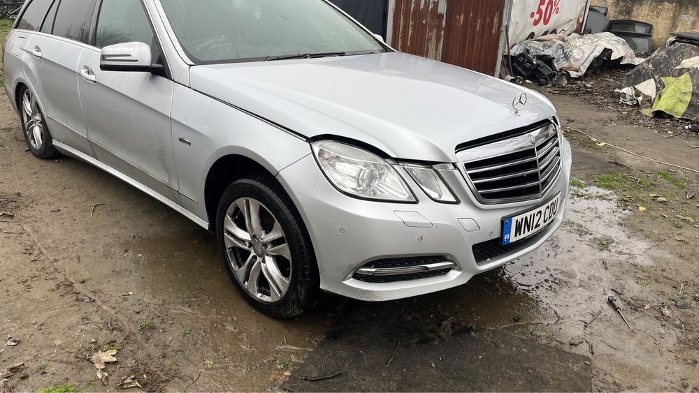 Bara fata completa cu spalatoare senzori parcare mercedes w 212 e clas