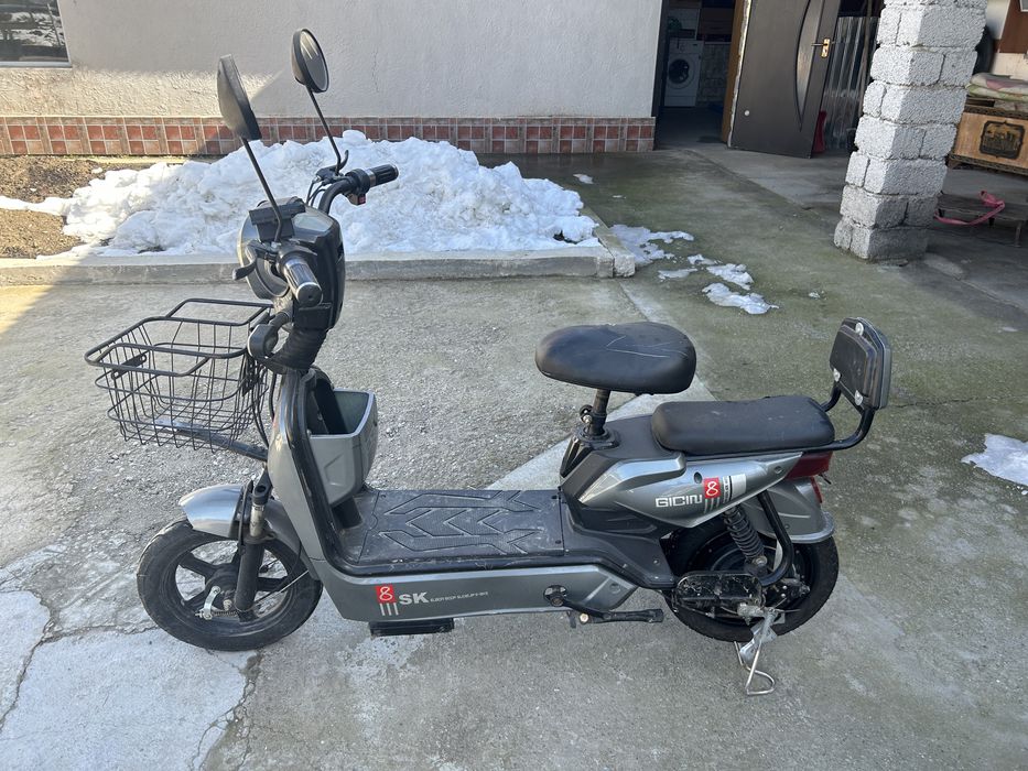 Электроскутер ск 8