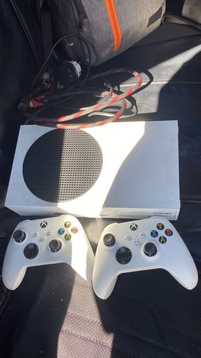 ПРОДАМ Xbox series S