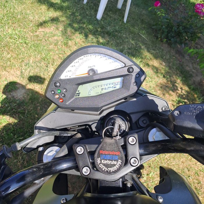 Vând kawasaki 650 impecabila