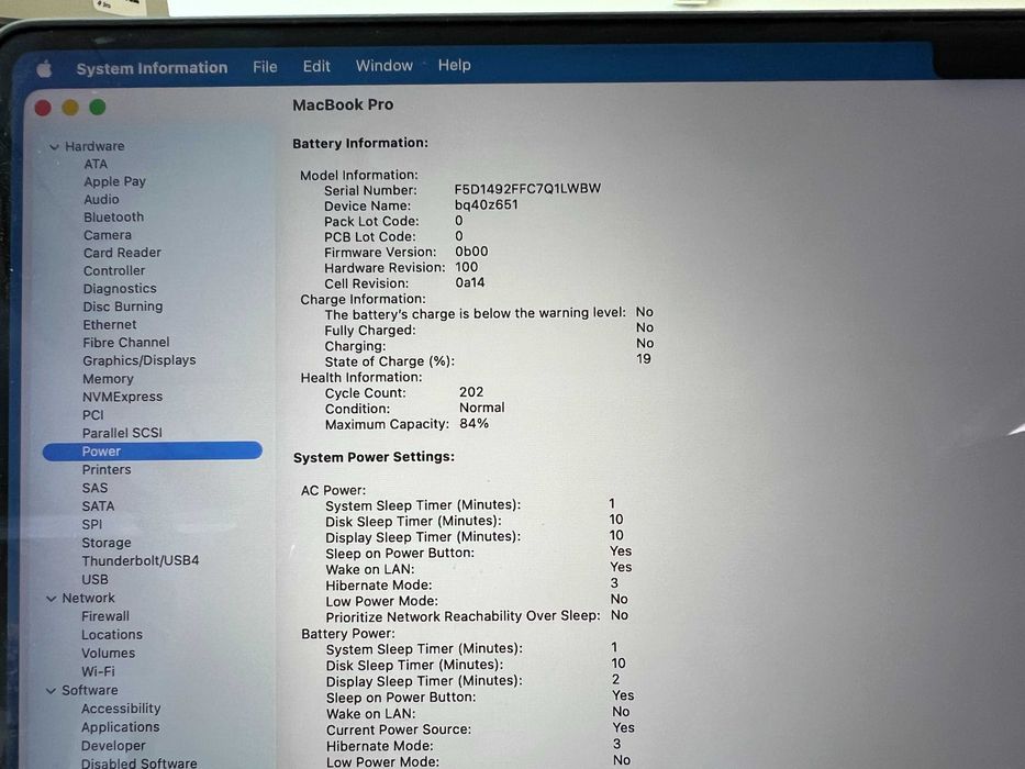 Macbook Pro M1 2021 16'' 32 GB RAM 512 SSD