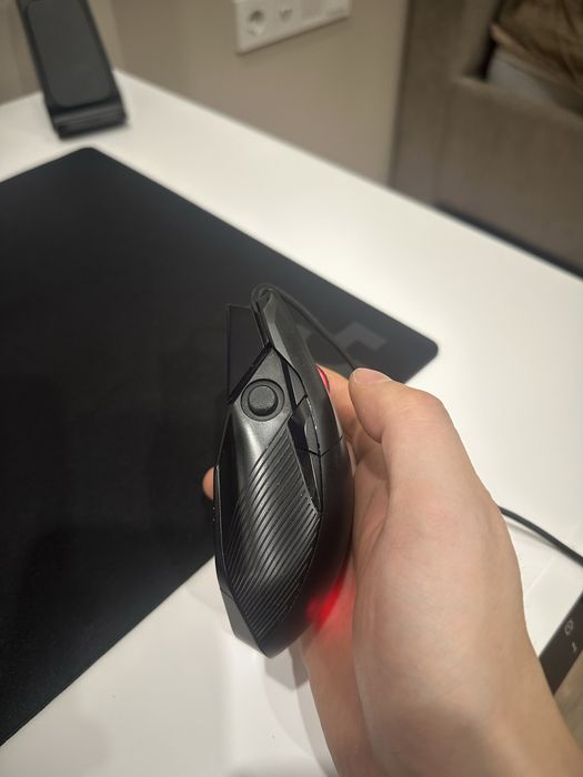 Продам мышь Asus