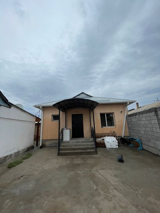 Продам 2 дома на 1 участке