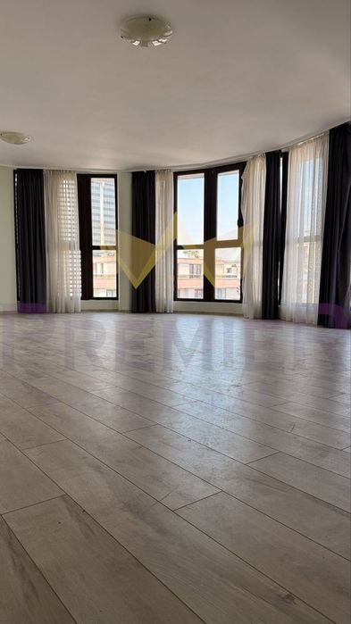 Продава се Многостаен апартамент в Пловдив, Кършияка - 192 кв.м за 930 €/кв.м - Снимка #1