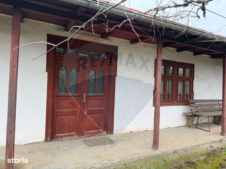 Casa cu teren 627 mp