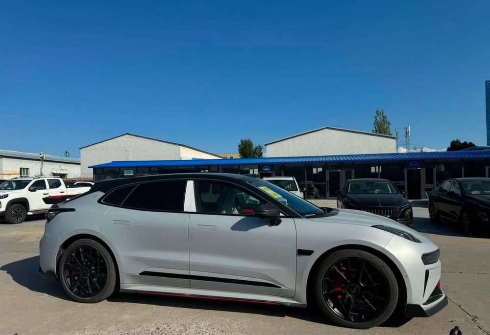 Zeekr 001 2024 — 5