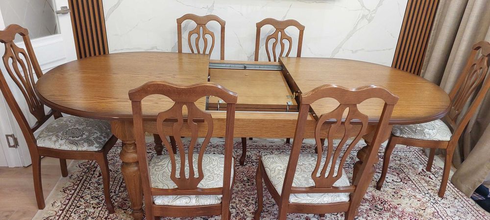 Продам дубовый стол со стульями. Производство Беларусь.