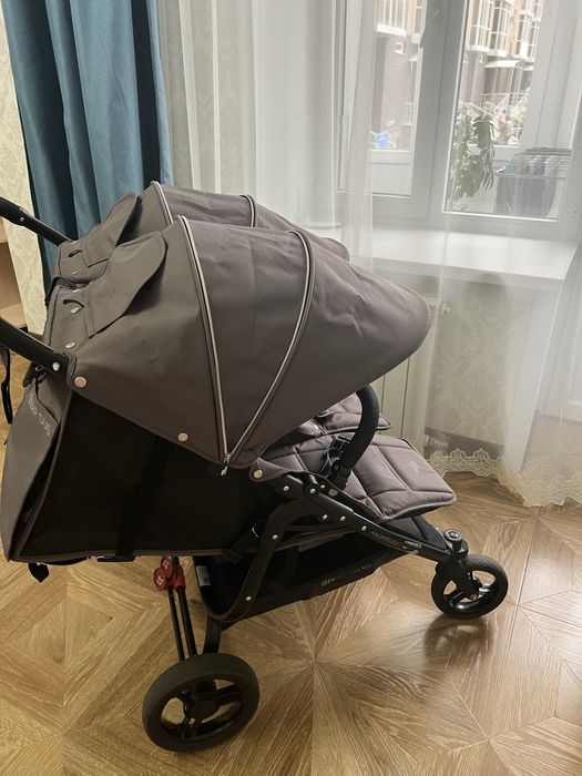 Коляска для двойни