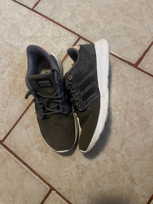 Vând lot haine de copii