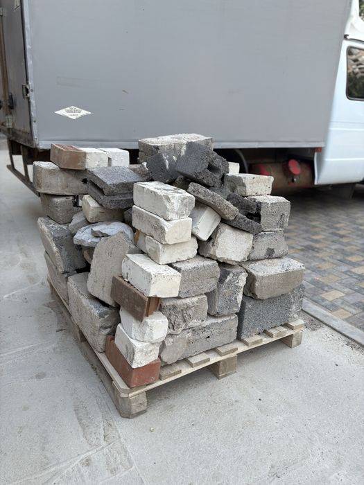 Продам кирпичи ассорти