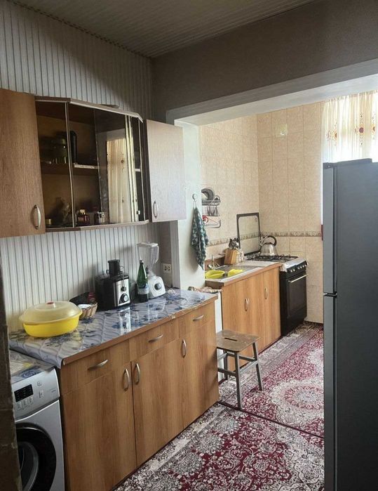 Юнусабад15, 3/2/5, 70м2,Не Торец, Парковка для авто с навесом + подвал