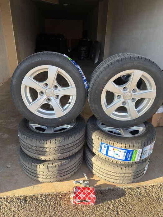 Джанти с гуми за платформа и ремарке