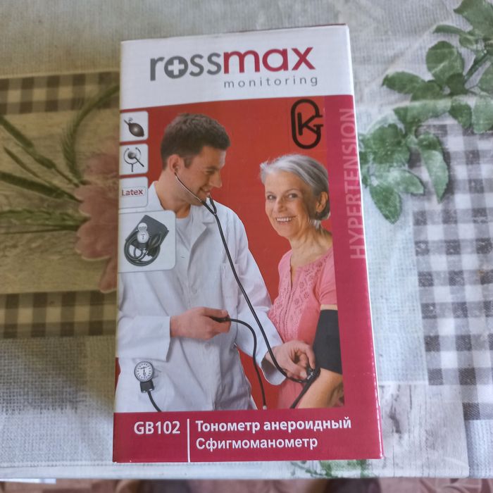 Продается тонометр механический