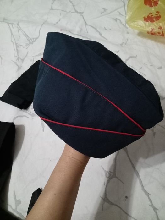 Фурашка,пилотка,галстук,какарда.Бушлат зимний,Куртка,Шинель,Плащь