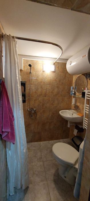 Ще отдам апартамент под наем Колхозен Пазар