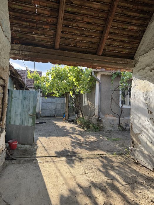 Casă spațioasă cu potențial de modernizare – ideală pentru o familie!