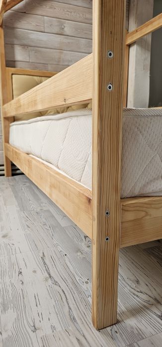 Продам Кровать домик