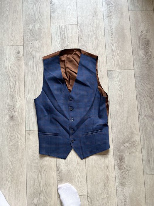 Костюм тройка классический