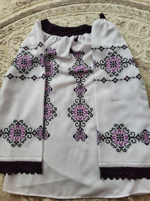 Vând cămașă națională