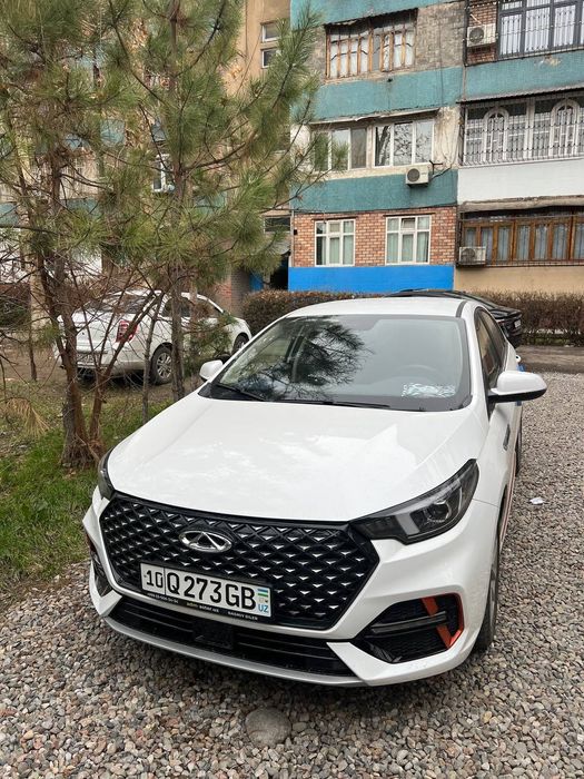 Chery Arizo 6 pro sotiladi