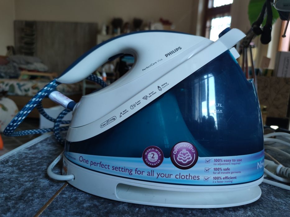 Stație de călcat Philips PerfectCare Viva – o singură utilizare, ca nouă, stare excelentă, funcție auto-curatare