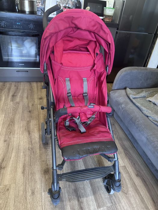 Продам коляску chicco