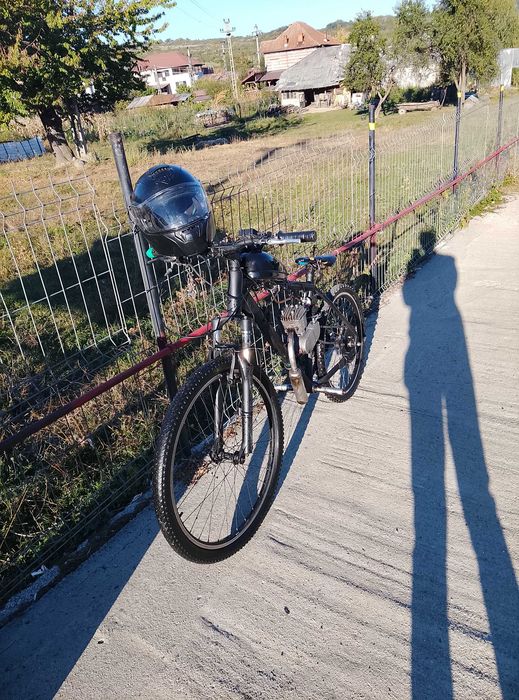 Bicicleta motorizată 80cc