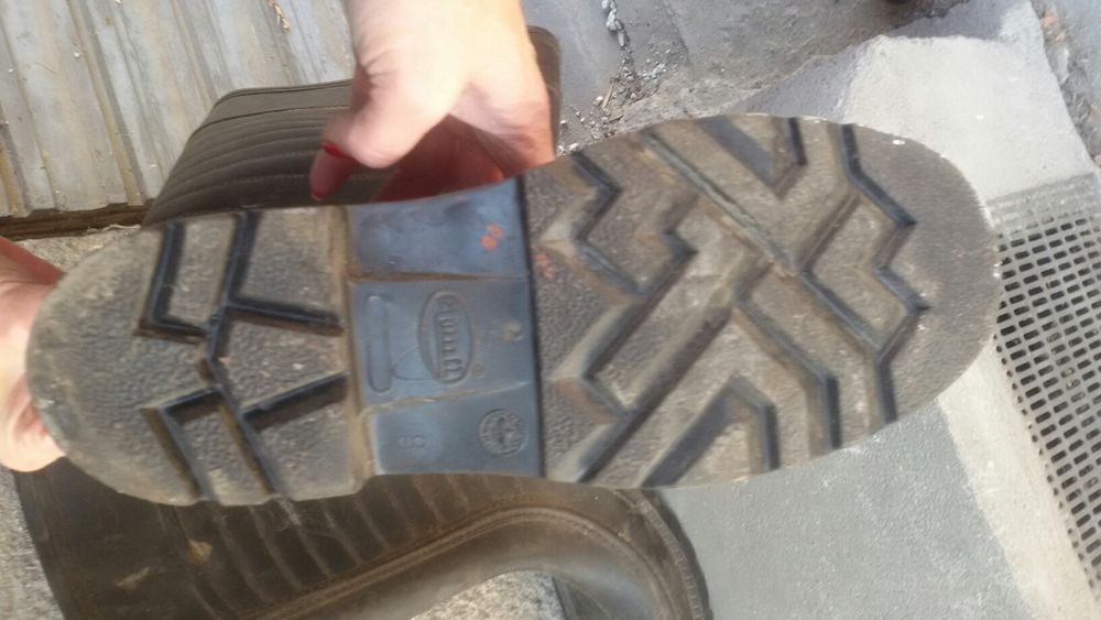 Гумени български ботуши