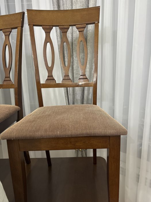 Продается стол б/у и стуля