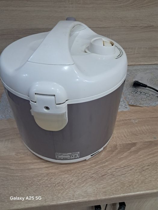 Мультиварку продам все режимы есть.